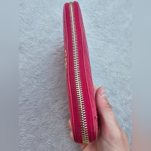 Prada Quilting Wallet - Picture 5 of 15